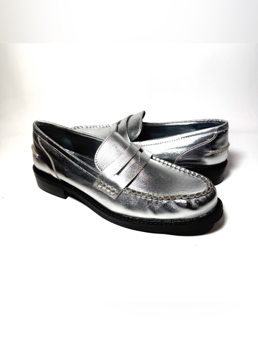 Boden Metallic Silver Penny Loafer, Size EUR 40